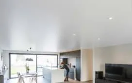 Plafond badkamer: Soorten, Voordelen & Prijs
