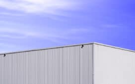 Aluminium daktrim installeren