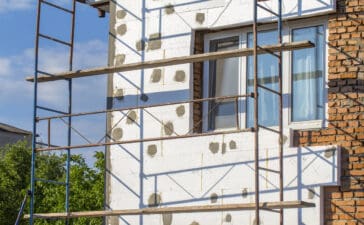 Enkelsteens muur isoleren: Prijs & Materialen voor isolatie en gevelafwerking