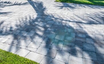 Oprit in blauwe steen aanleggen