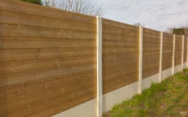 Tuinafsluiting in geïmpregneerd hout: Voordelen & Prijs