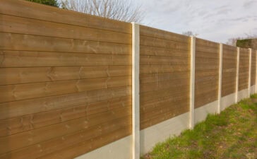 Tuinafsluiting in geïmpregneerd hout: Voordelen & Prijs