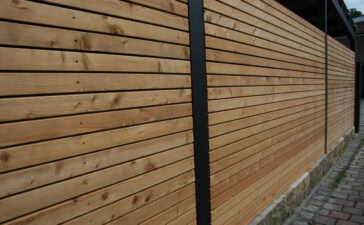 Hardhouten tuinafsluiting