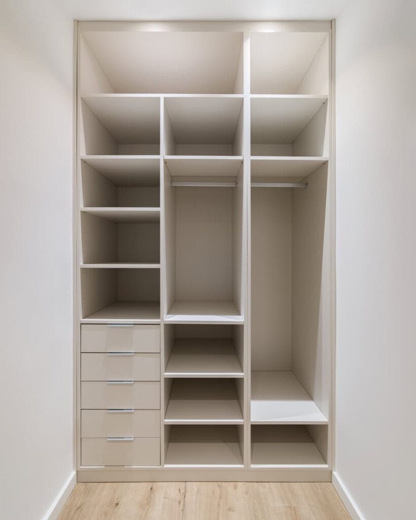Kleine dressing inrichten