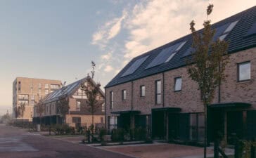 Zijn zonnepanelen geschikt voor kleine daken of rijhuizen?