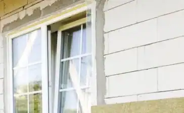 Isolatie aan de buitenkant van een woning