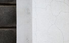Wat kost scheuren in je gevel laten herstellen?