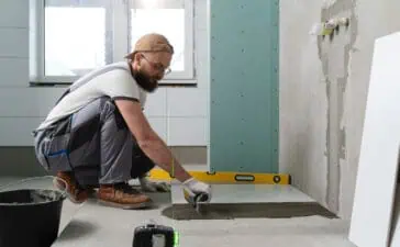 Wat kost je badkamer laten renoveren echt?