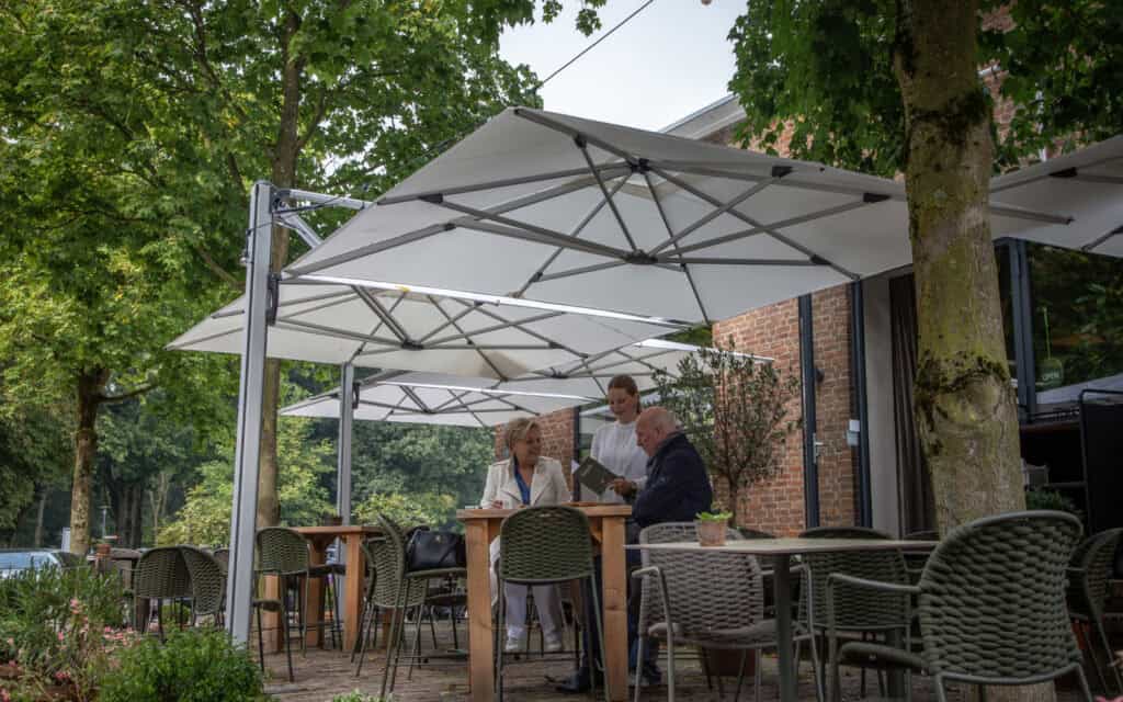 Parasol horeca - Bravo bij Isabelle