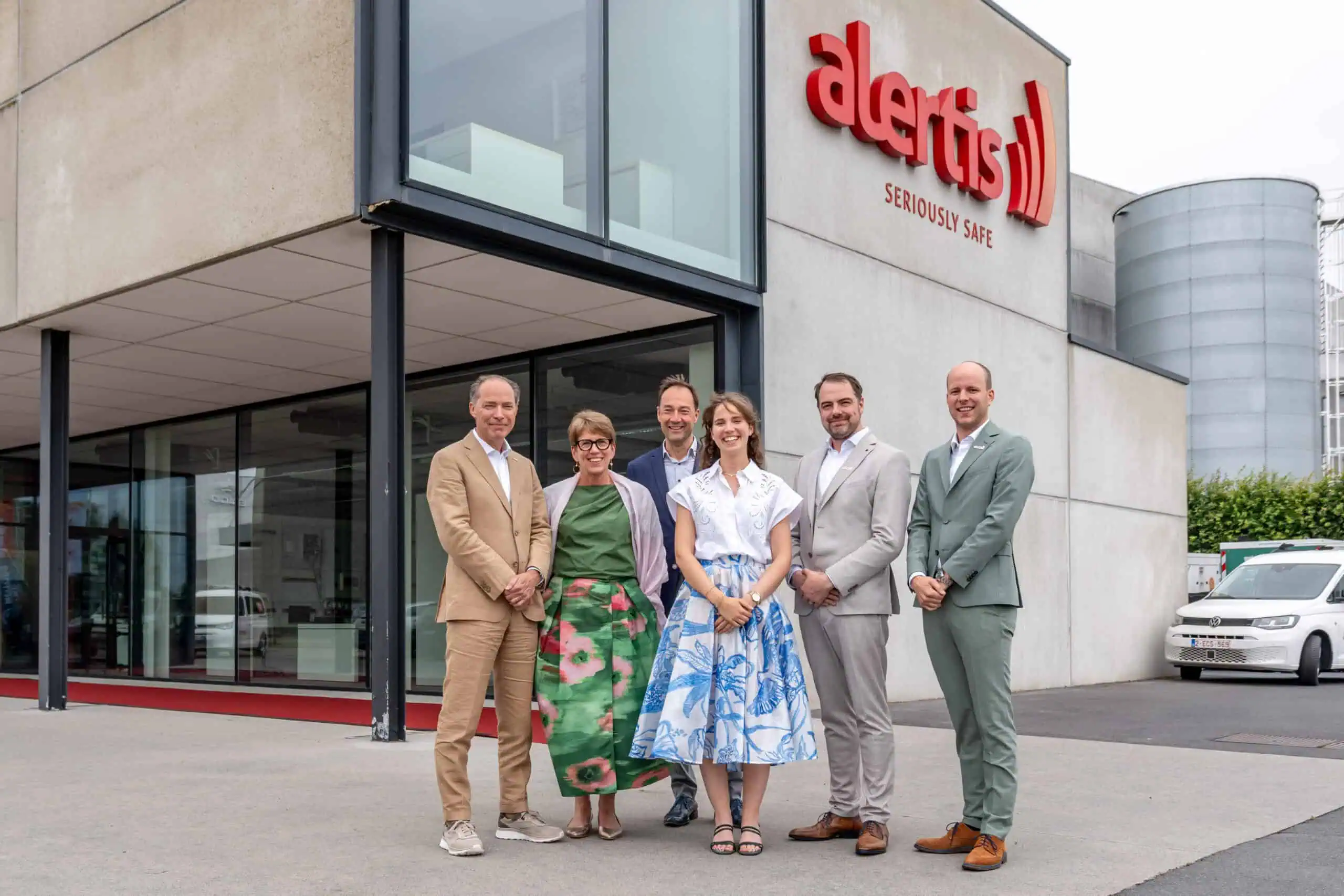 V.l.n.r. Guy Slagmulder en zijn echtgenote Benedicte Lambrecht, CFO Geert Gadeyne, CHRM Louise Slagmulder, CEO Jasper Snoeck en COO Maxim Slagmulder