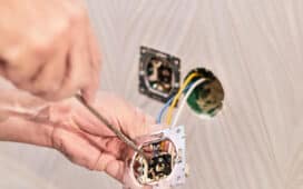 Stopcontact laten vervangen